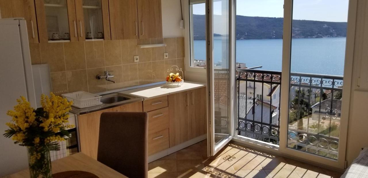 Lala Appartement Herceg Novi Buitenkant foto
