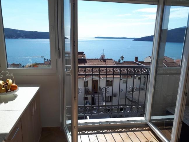 Lala Appartement Herceg Novi Buitenkant foto